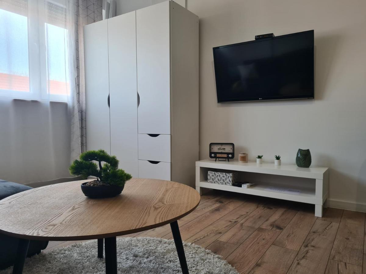 Apartmán Apartman Id Donji Miholjac Exteriér fotografie